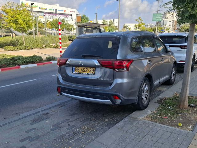 מודעת רכב מיצובישי אאוטלנדר
