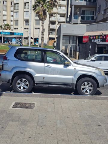 מודעת רכב טויוטה לנד קרוזר