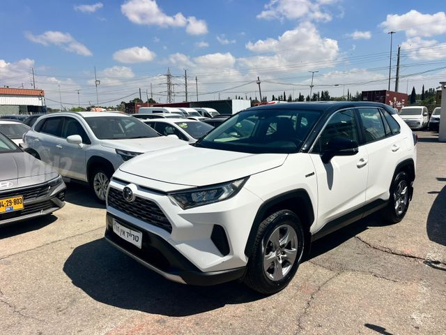 מודעת רכב טויוטה RAV4