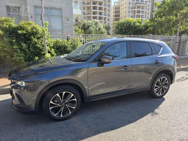 מודעת רכב מאזדה CX-5