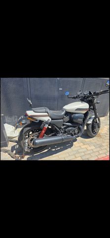 מודעת רכב הרלי דיווידסון סטריט רוד 750