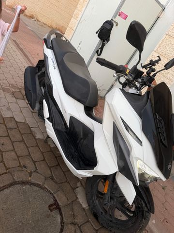 מודעת רכב סאן יאנג ג'ט איקס 125