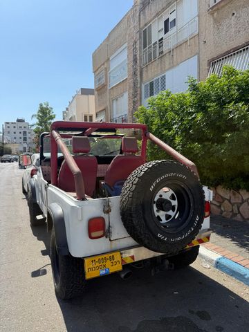 מודעת רכב ג'יפ CJ