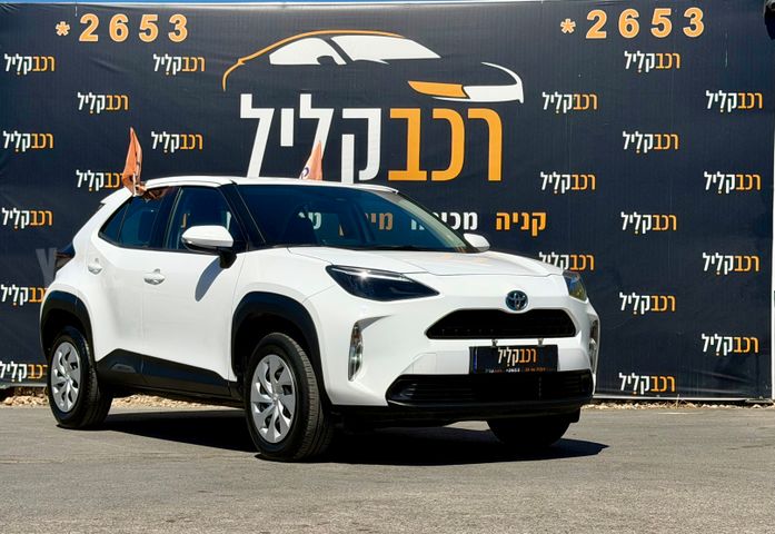 מודעת רכב טויוטה יאריס קרוס
