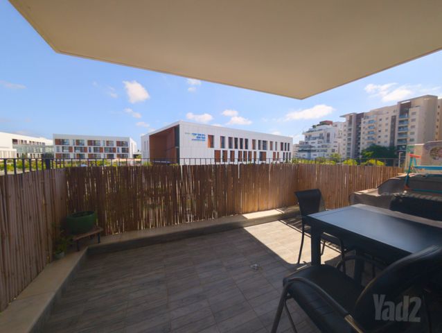 Herzliya, Israel 3