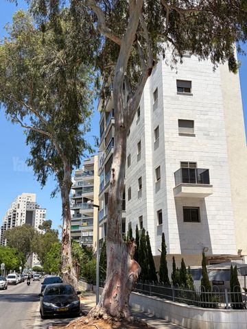 Petah Tikva, Israel 6