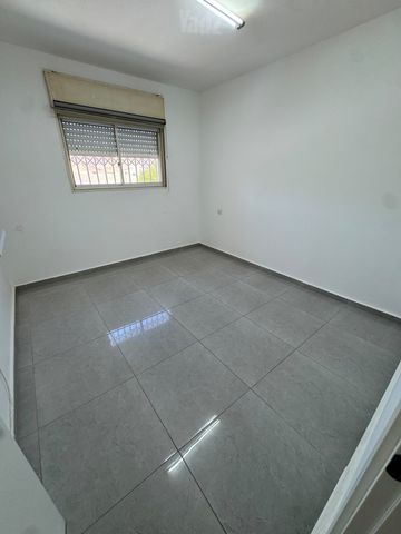 לופית 8
