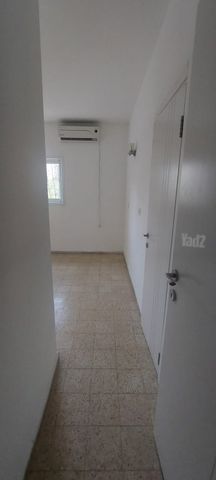 Holon, Israel 8