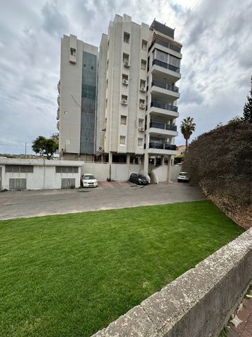 Holon, Israel 10