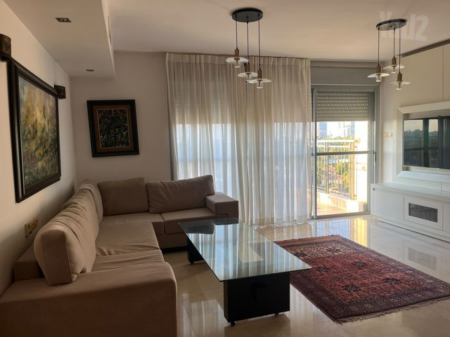 ציפורה טוב 3