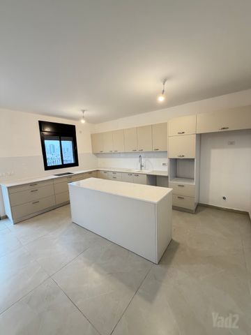 Petah Tikva, Israel 2