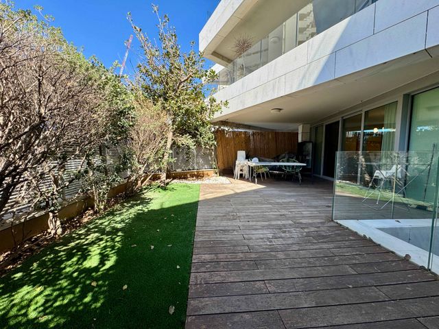Herzliya, Israel 11