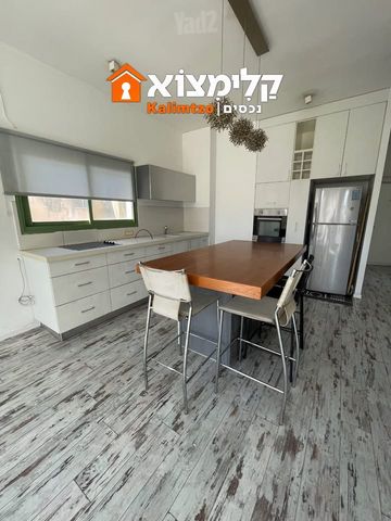 אבן גבירול 111