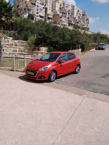 מודעת רכב פיג'ו 208