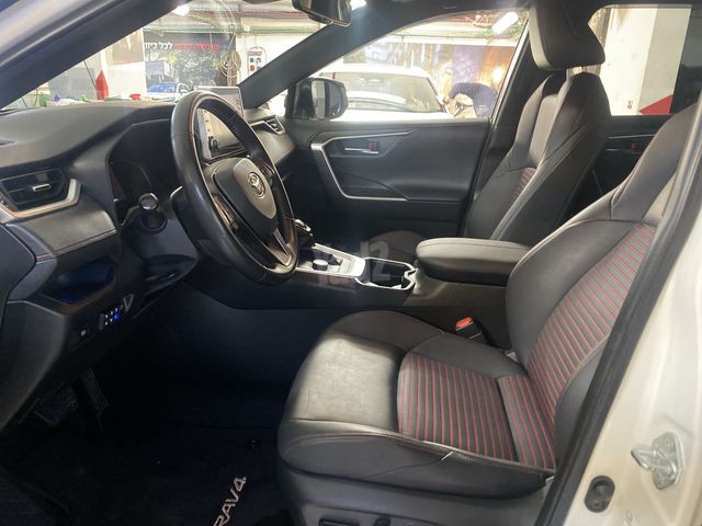 מודעת רכב טויוטה RAV4 1
