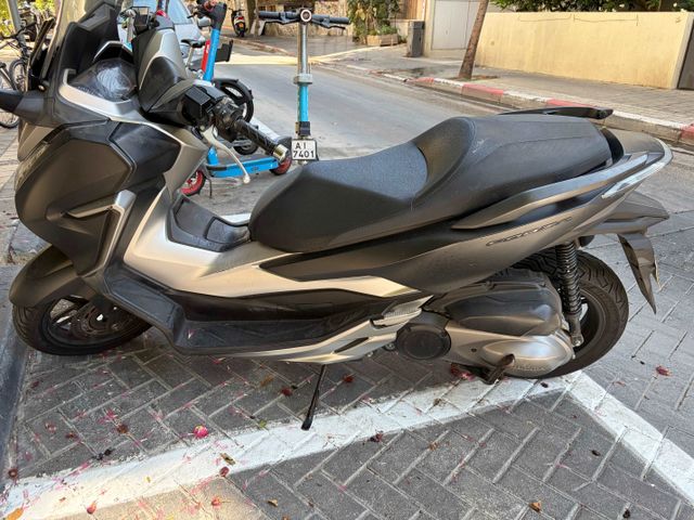 מודעת רכב הונדה FORZA250