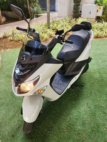 מודעת רכב סאן יאנג ג'וי רייד 125