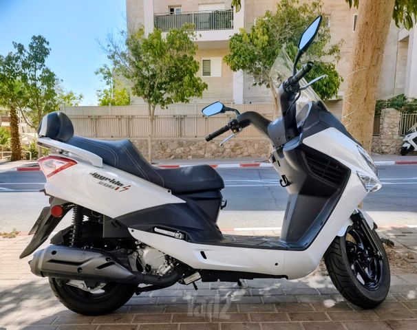 מודעת רכב סאן יאנג ג'וי רייד 200