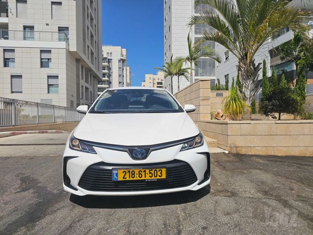 מודעת רכב טויוטה קורולה 1