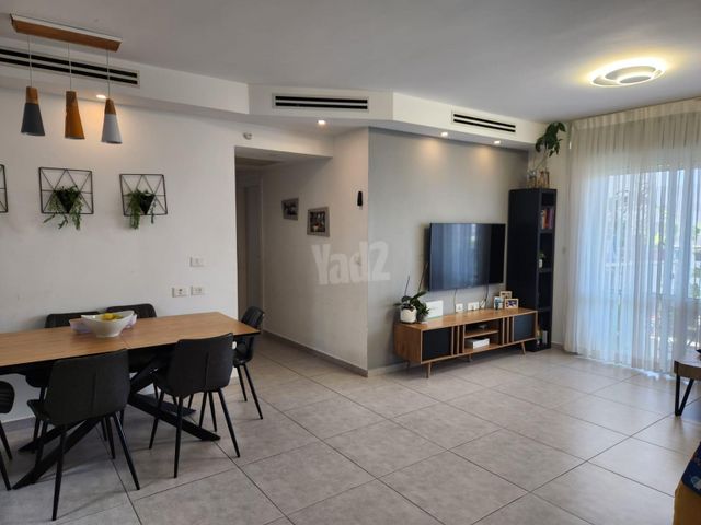 פרץ ברנשטיין 23