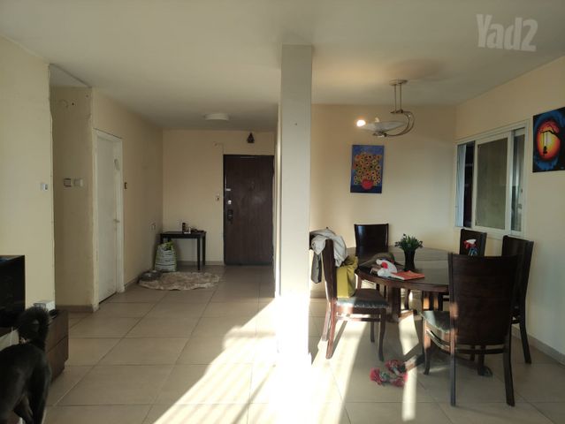 Holon, Israel 7