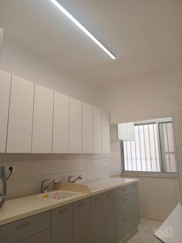 השניים 27