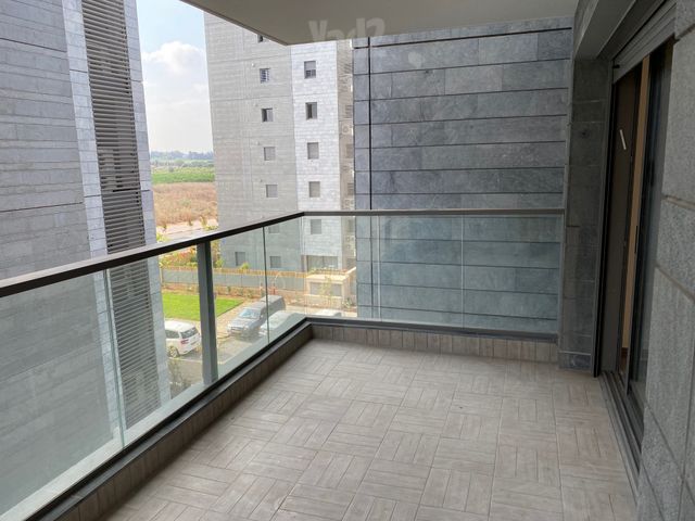 Herzliya, Israel 4