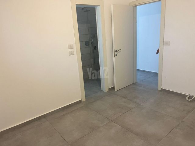 Petah Tikva, Israel 6