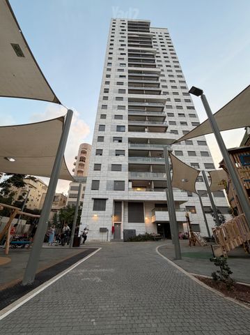 Ramat Gan, Israel 13