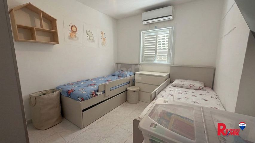 Holon, Israel 4