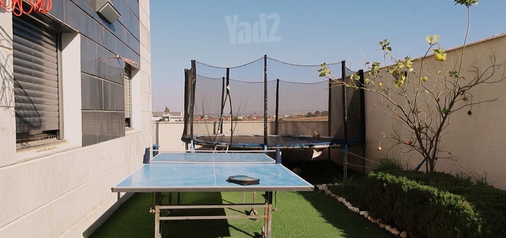 מרום ראשון