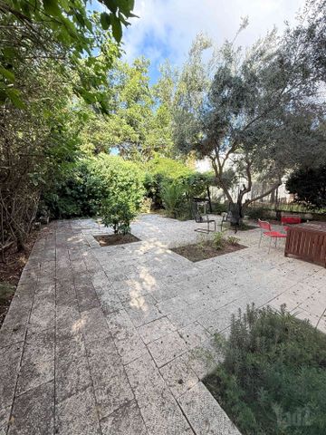 בית פרטי/ קוטג', בני אפרים, תל ברוך, תל אביב יפו