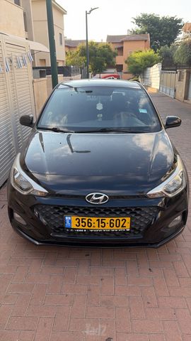מודעת רכב יונדאי i20