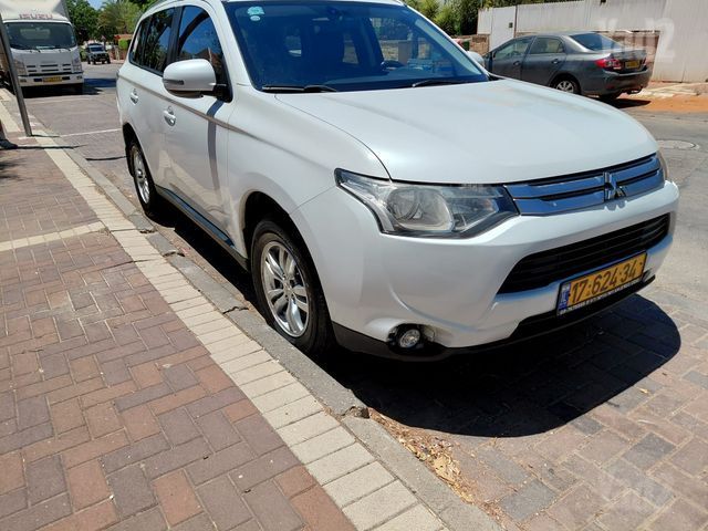 מודעת רכב מיצובישי אאוטלנדר