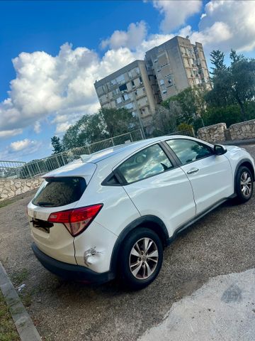 מודעת רכב הונדה HR-V