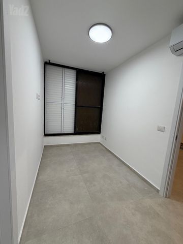 ז'בוטינסקי 54
