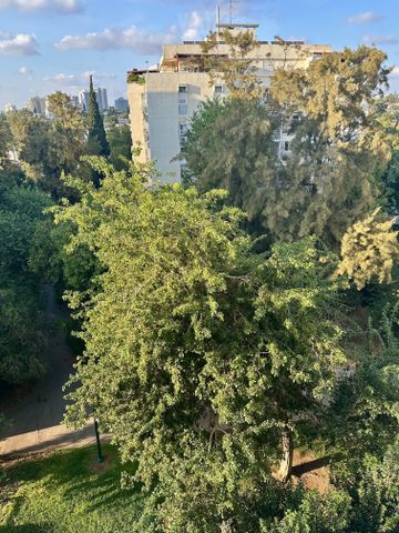 Ramat Gan, Israel 13