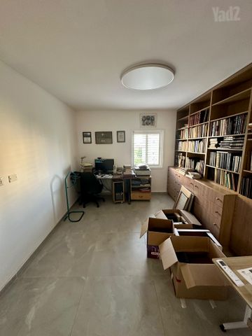 Ramat Gan, Israel 7