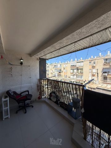 דירה, הגיחון 13, מכללת תל אביב יפו, דקר, תל אביב יפו