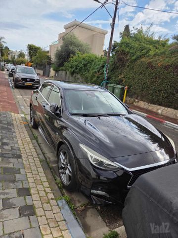 מודעת רכב אינפיניטי Q30