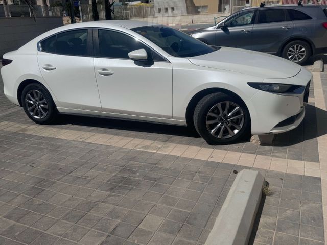 מודעת רכב מאזדה 3