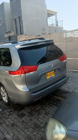 מודעת רכב טויוטה סיינה