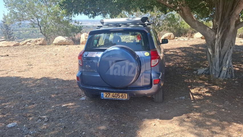 מודעת רכב טויוטה RAV4