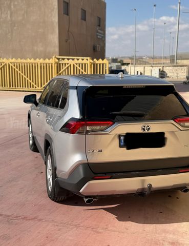 מודעת רכב טויוטה RAV4