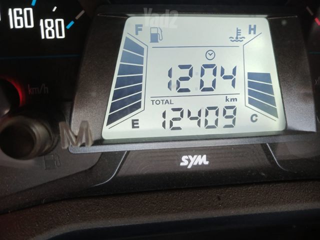 מודעת רכב סאן יאנג מקסים 400