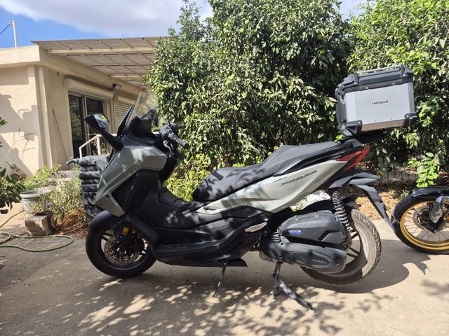 מודעת רכב הונדה FORZA125