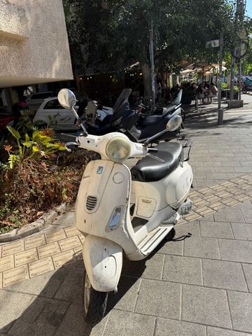 מודעת רכב פיאג'ו וספה LX125