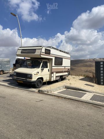 מודעת רכב ממונע אוטוקראוון