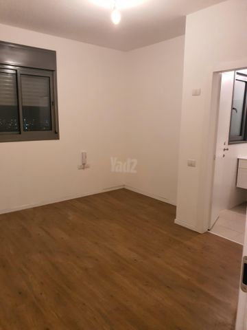 Petah Tikva, Israel 3
