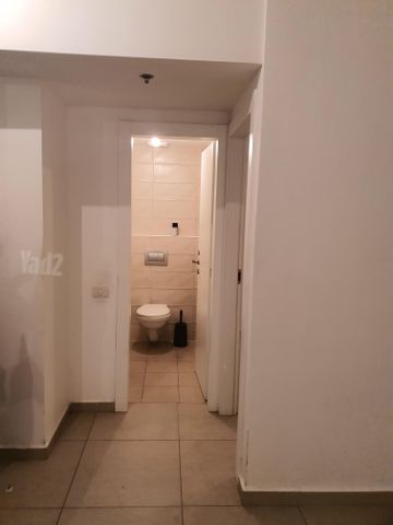 Petah Tikva, Israel 4